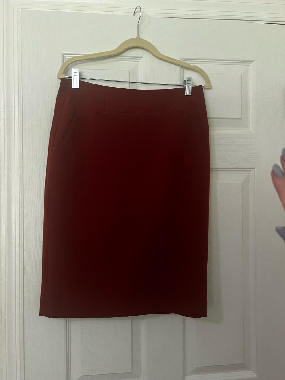Kasper Women’s 6 Burgundy Solid Twill Lined Pencil Knee Skirt Zip Closure